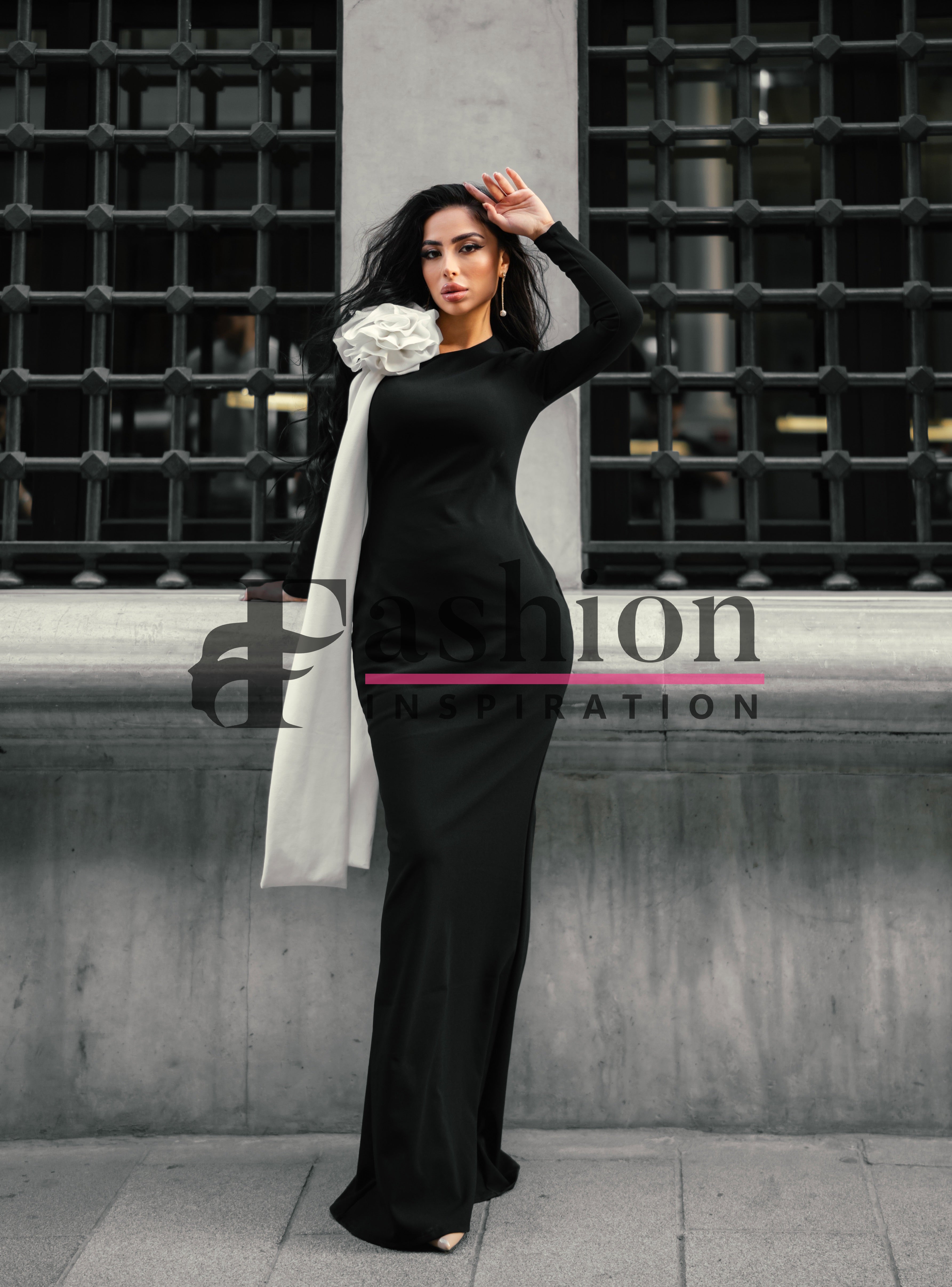 Рокля Хелия черна