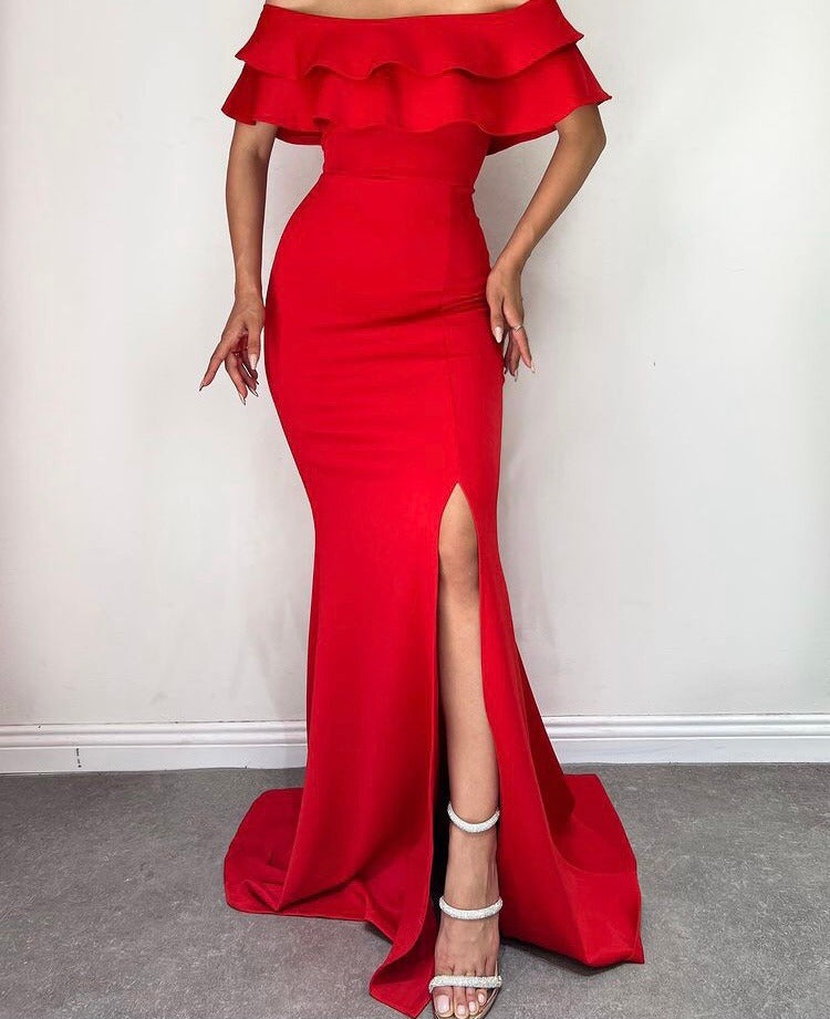 Червена рокля Zolia