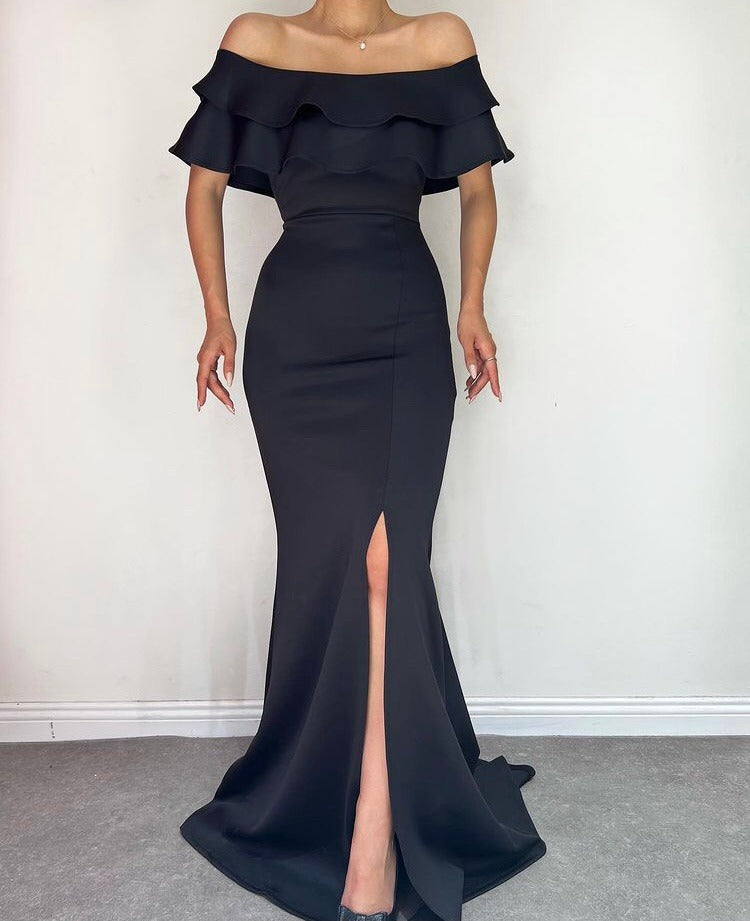 Черна рокля Zolia