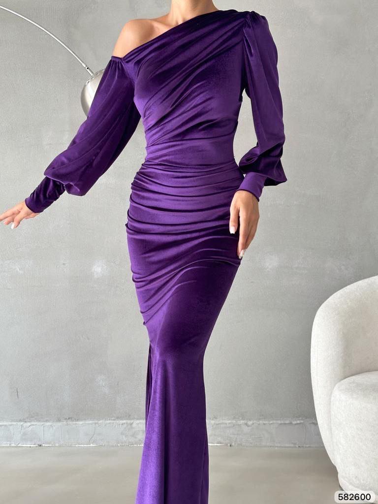 فستان هبة البنفسجي