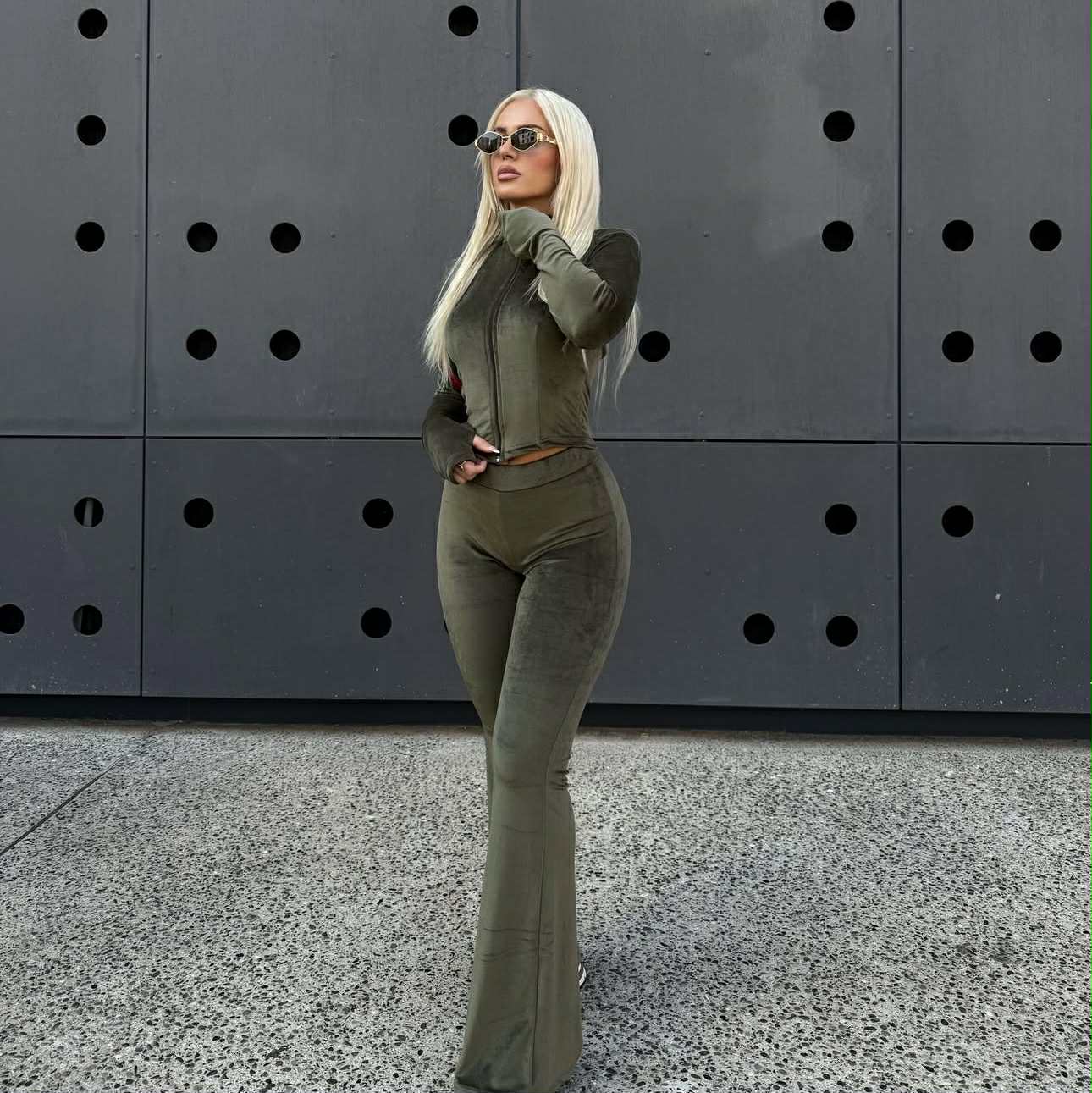 Анцуг Neve Khaki