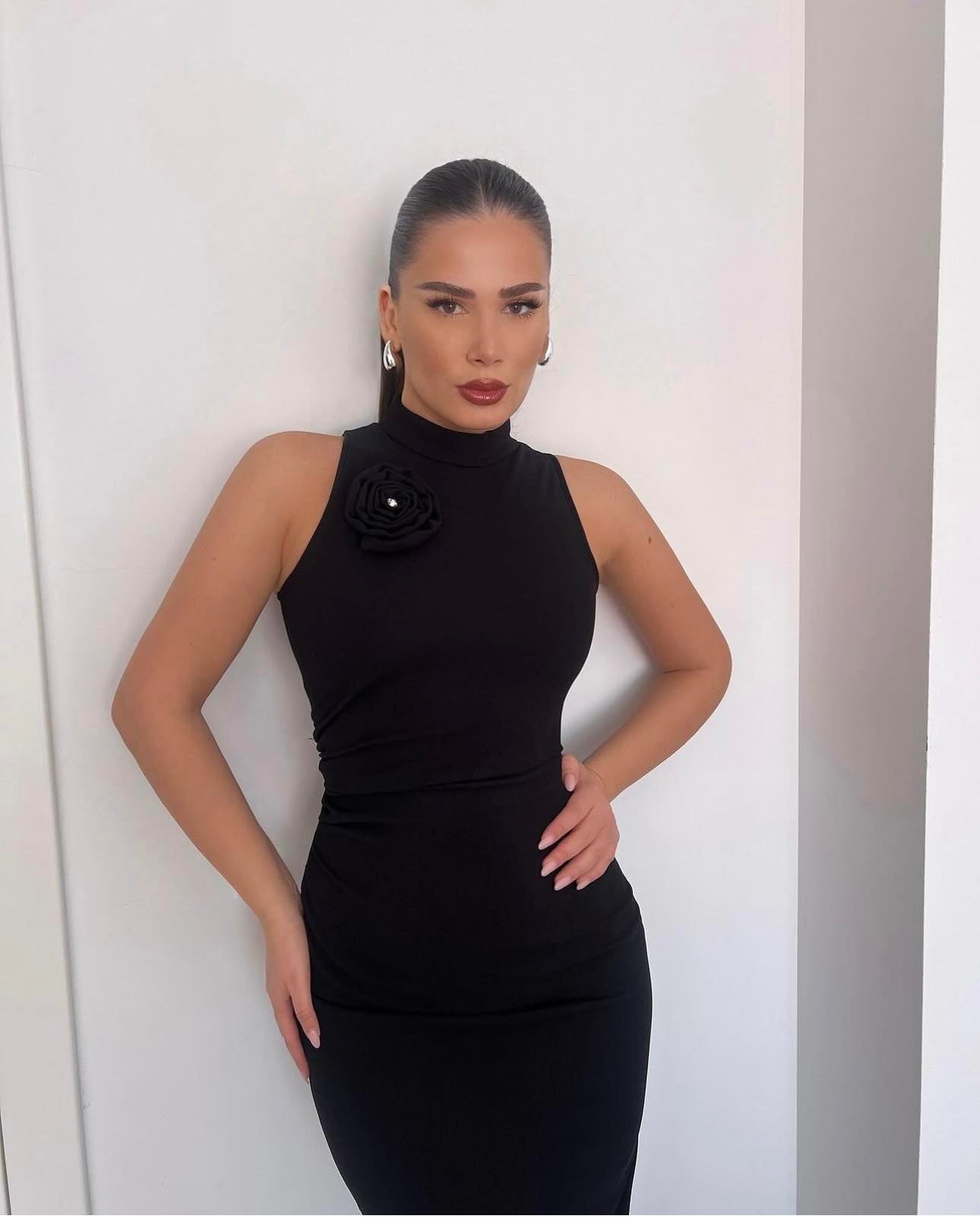 Черна рокля Livia