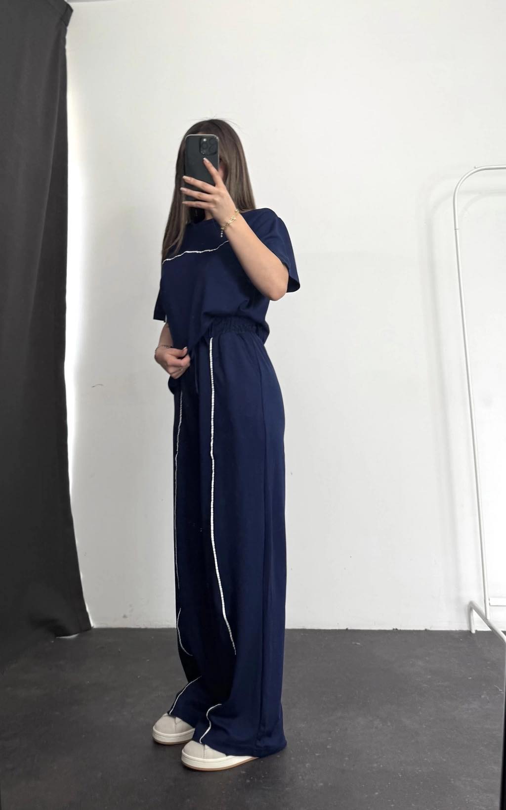 Анцуг Naris в тъмносин цвят