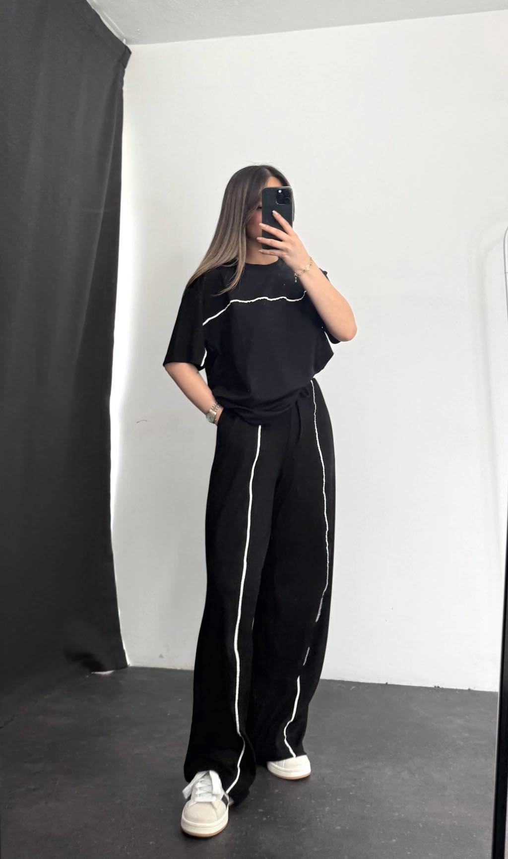 Черен анцуг Naris