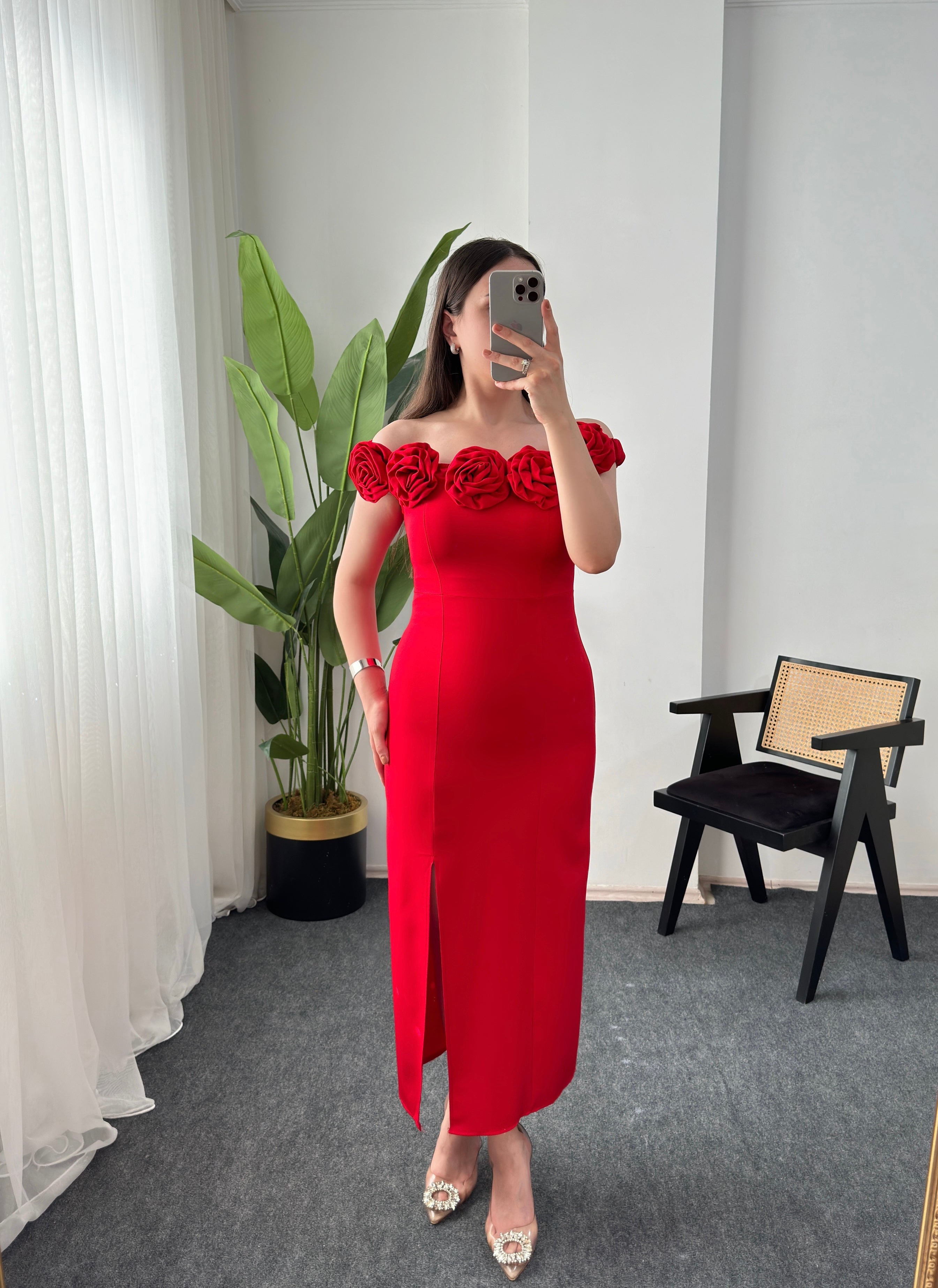 فستان سيونا الأحمر