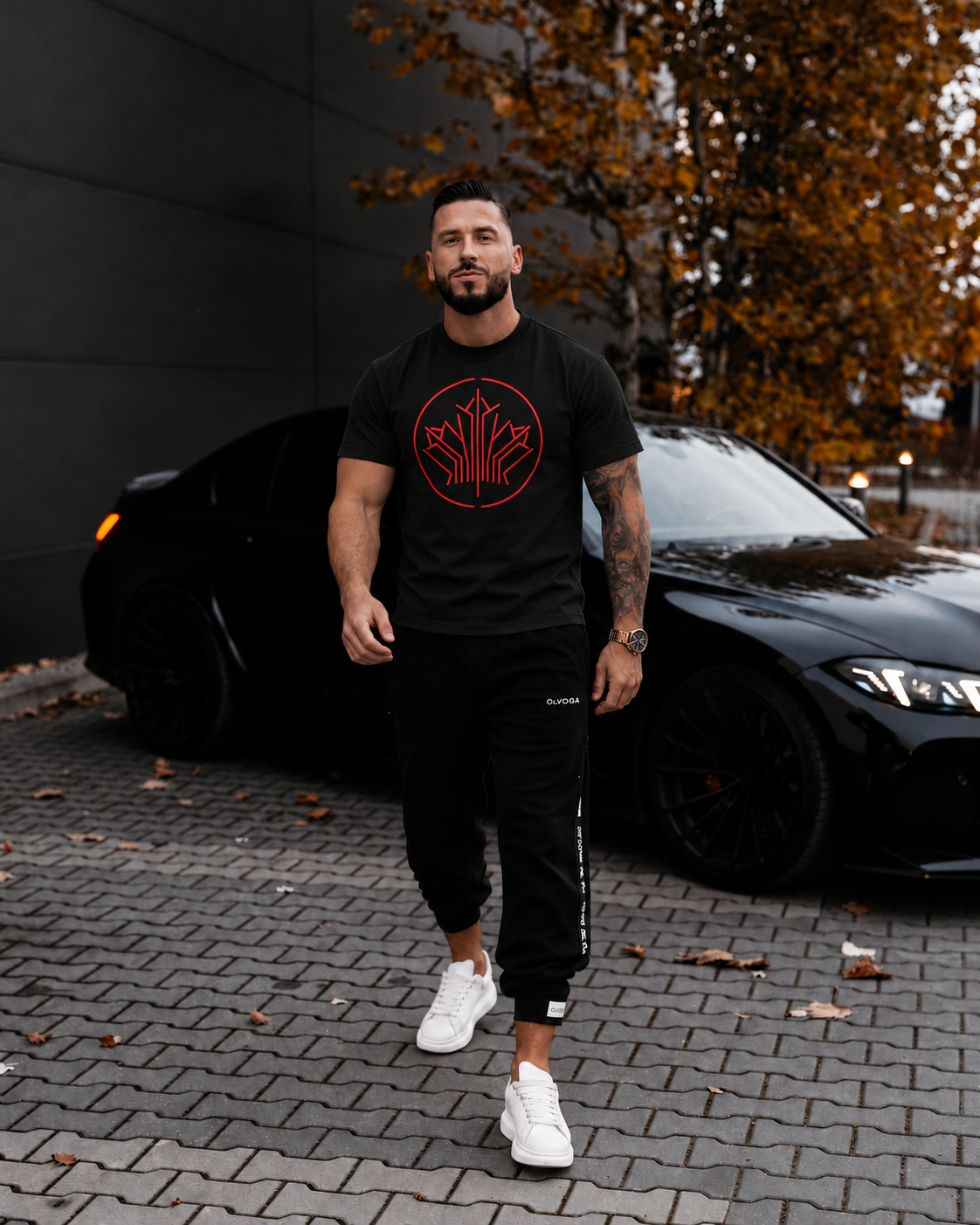 Tricou Barbati Red Emblem Negru - Regular Fit