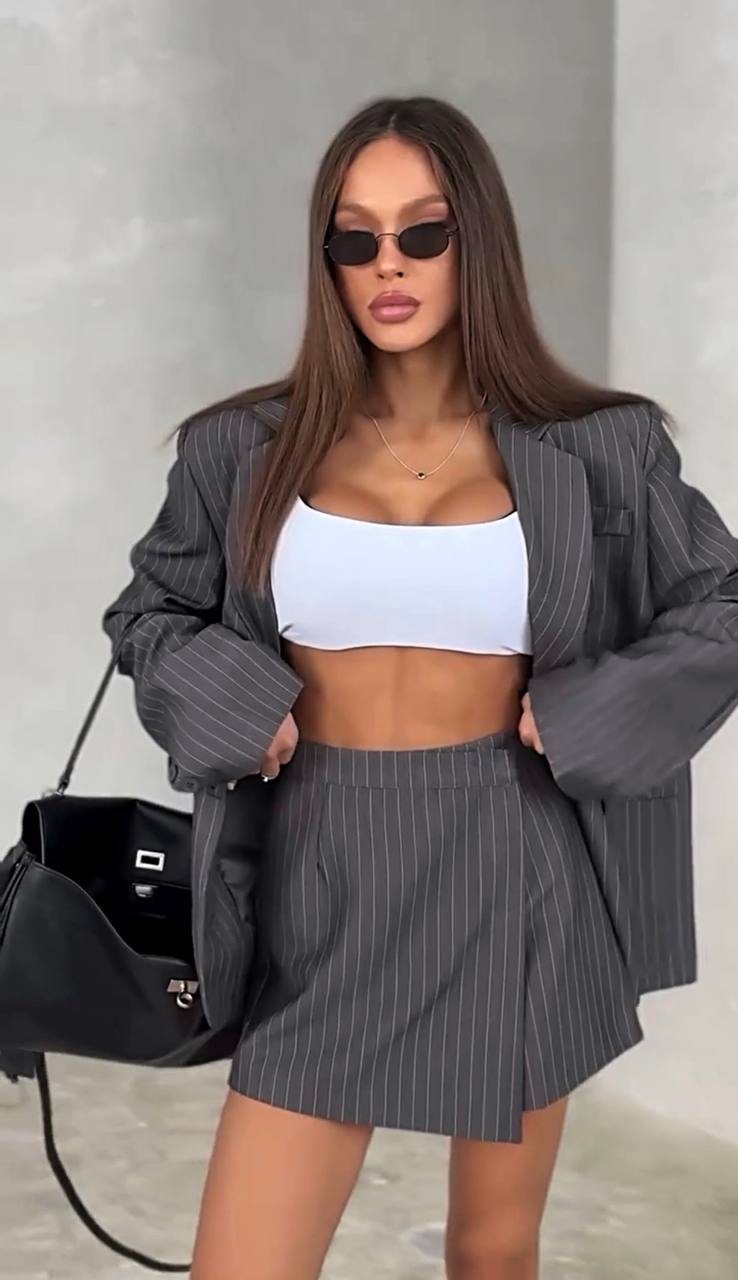 Costum Sacou si Fusta Alina Gri