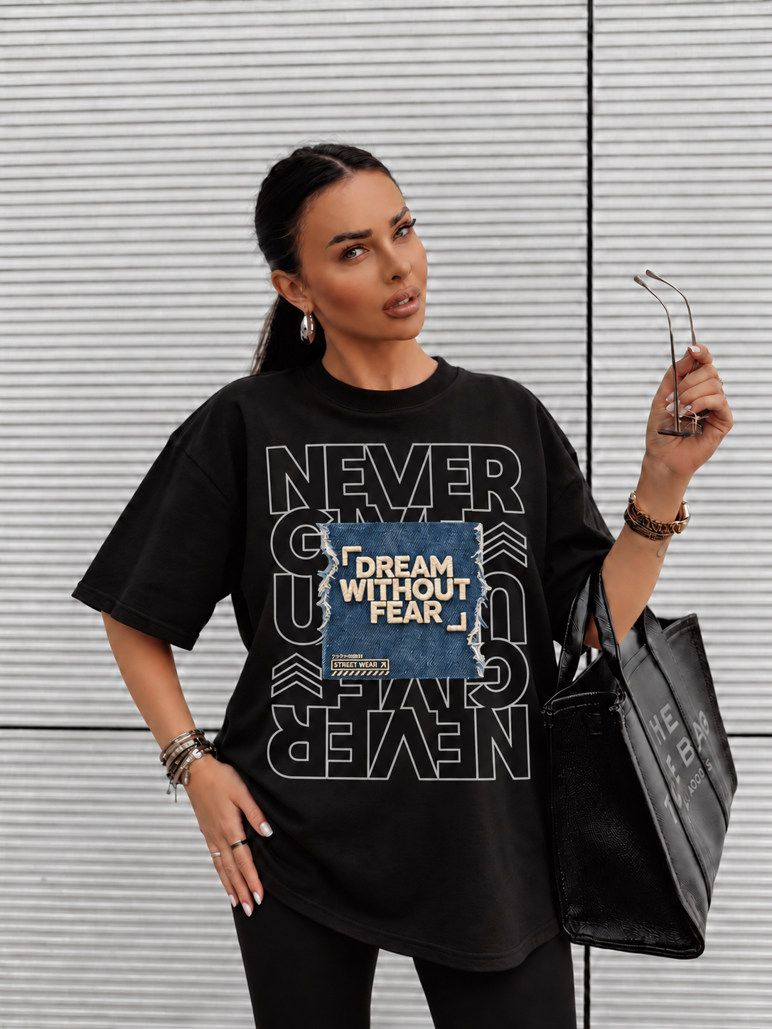 Tricou Dama Dream Without Fear Negru - Oversize Fit